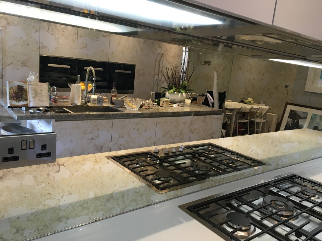 Mirror glass splashback in Milton Keynes luxury kitchen